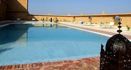 Charming cottage with terrace and pool