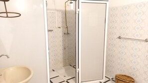 Shower, towels, soap, shampoo