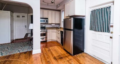 Cozy 1st Floor King George one bedroom apartment right across from USNA