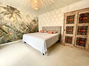 3 quartos, ferros/tábuas de passar roupa, Wi-Fi, roupa de cama