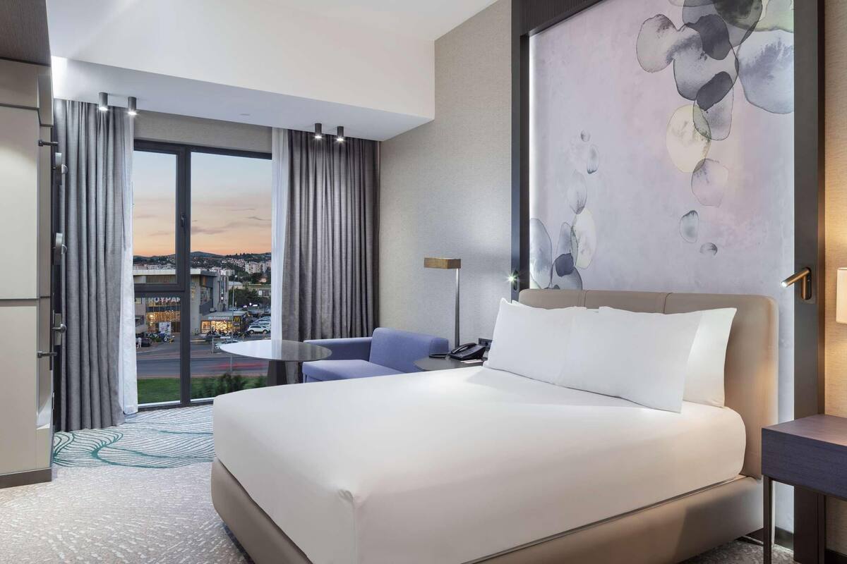 In-room safe, desk, iron/ironing board, WiFi (free)