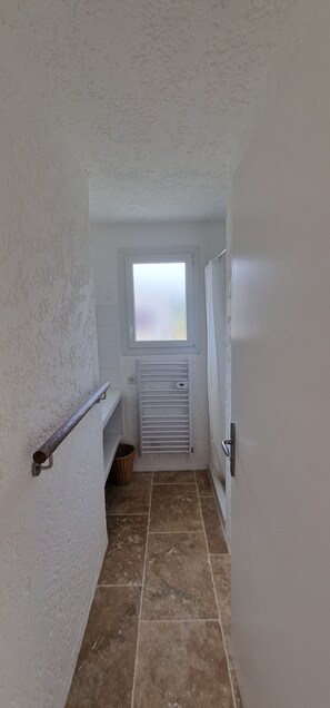 Assecador de cabells i tovalloles