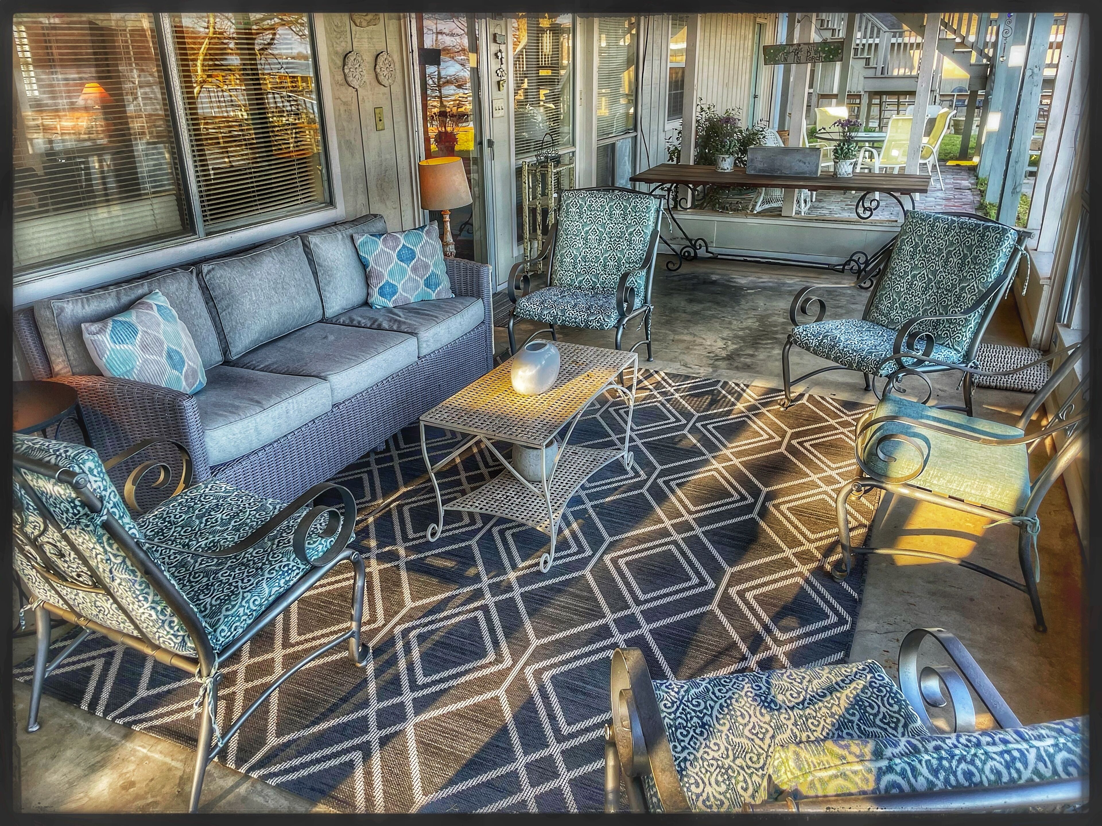 Moon Lake Escape on the water & near Clarksdale, MS & Helena, AR 