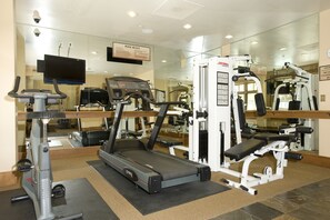 Fitness facility - Luxurious 2 BR in River Run Village with Ski in ski out, No Cleaning Fees, Kids Ski Free by RedAwning (Dillon)