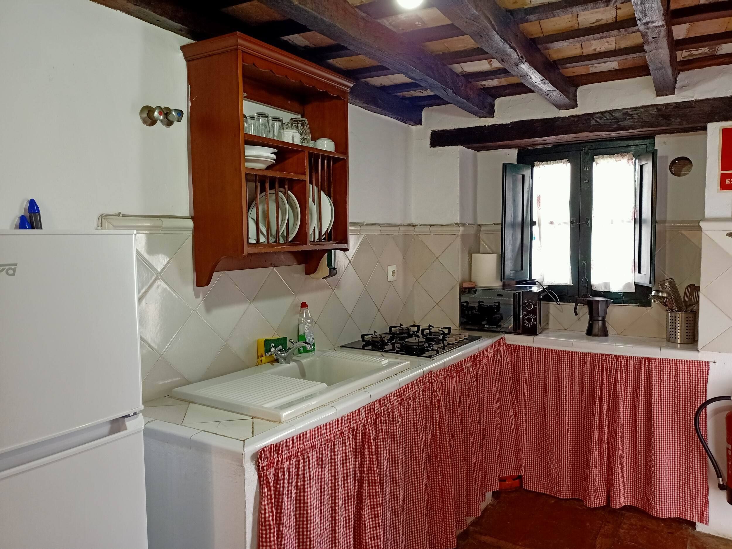 Lodging in a medieval hamlet, a wonderful experience. Restaurant,Info Point.Sl 3