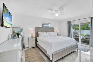 3 bedrooms, iron/ironing board, free WiFi, bed sheets - 🌴 Endless Paradise | New Salt Pool & Spa • Near Vanderbilt Beach (Naples)
