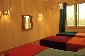 2 bedrooms, desk, free WiFi, bed sheets