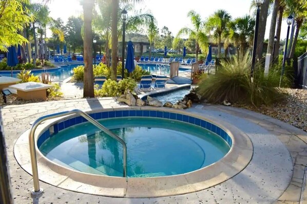 Pool - Orlando, Kissimmee Townhome 10 Minutes from Disney Parks QUEEN BEDS (Kissimmee)