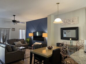 Smart TV, printers - Orlando, Kissimmee Townhome 10 Minutes from Disney Parks QUEEN BEDS (Kissimmee)