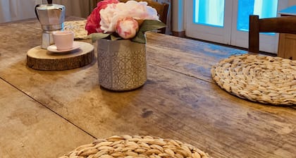 The House in the Fields_Country House