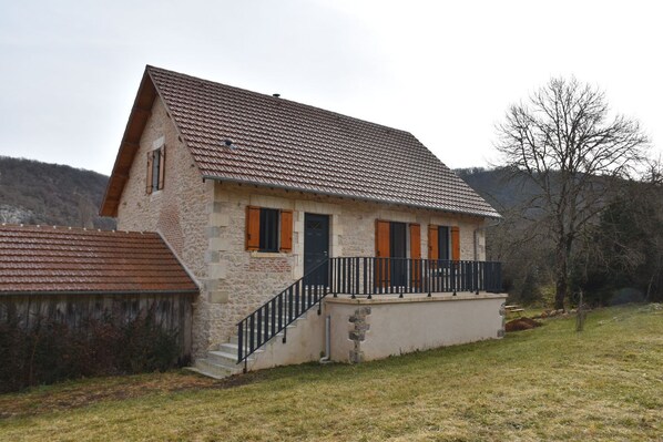 Exterior - Gite Le Paradis (Lacave)