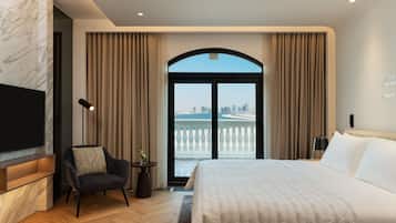 Suite, 1 Bedroom, Terrace | In-room safe, desk, laptop workspace, iron/ironing board
