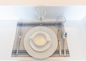 Dining room -  SuperHost - Spacious Studio With Direct Burj Khalifa View I Address Dubai Mall (Dubai)