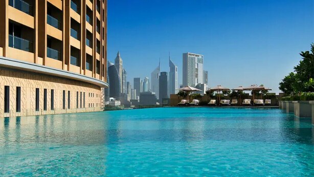 Pool -  SuperHost - Spacious Studio With Direct Burj Khalifa View I Address Dubai Mall (Dubai)