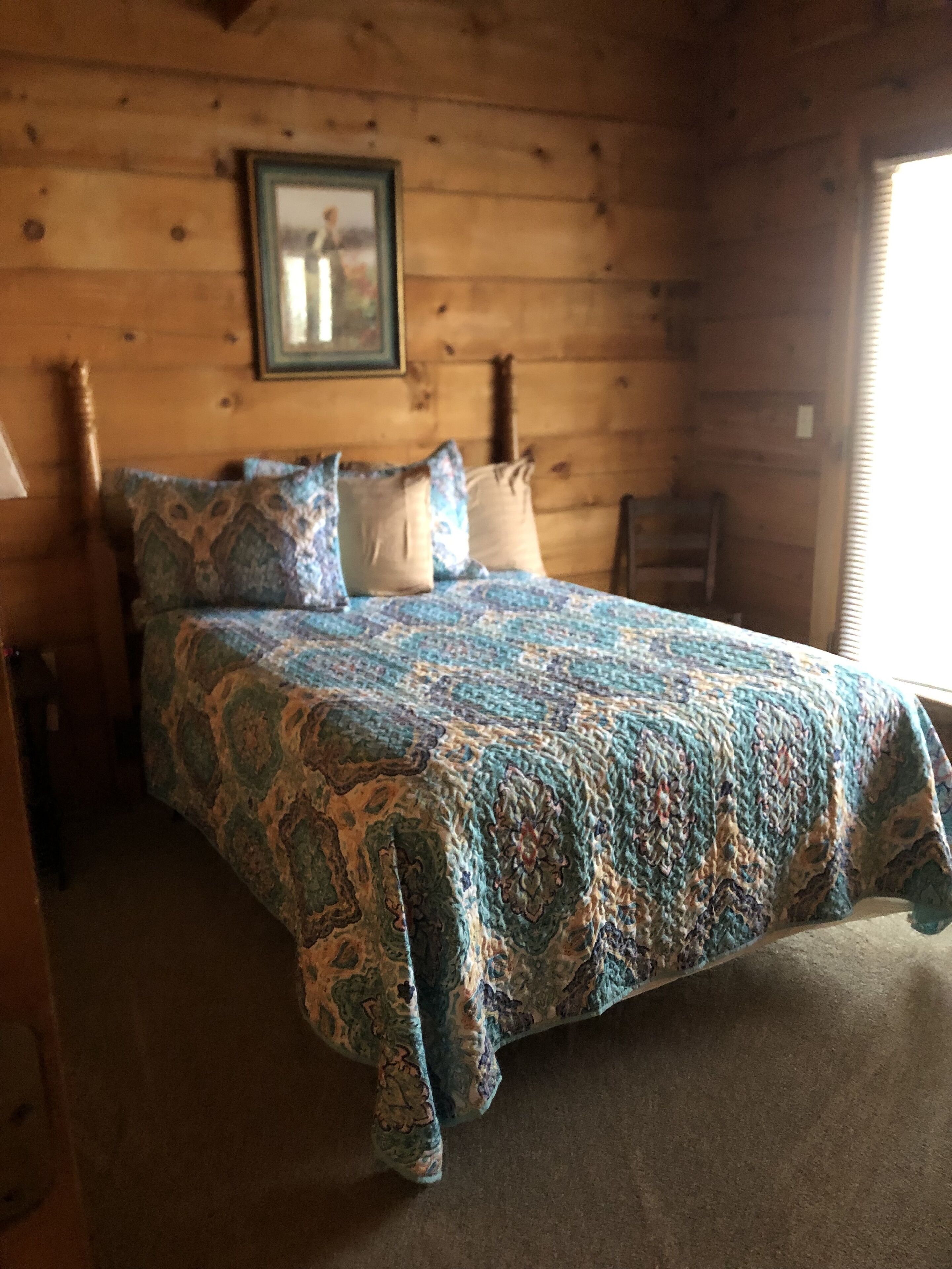 Cabin #4   Secluded and Quiet