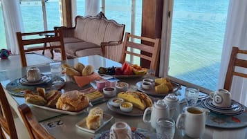 Desayuno buffet incluido todos los días