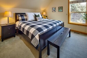 3 bedrooms, desk, iron/ironing board, free WiFi