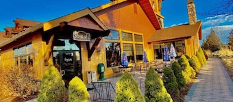 Juniper Ridge Chalet at Eagle Crest Resort