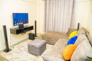 TV - Mirema Drive (Nairobi)