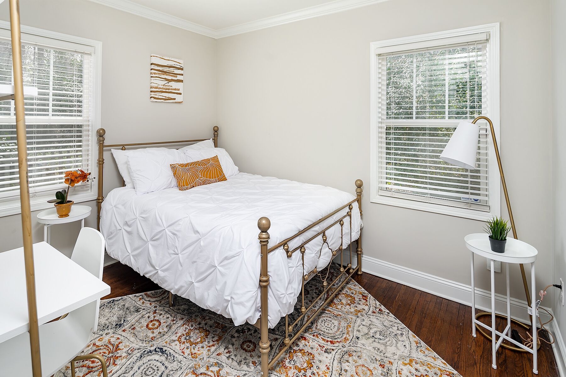 Chic 2BR Duplex ★Close to NoDa, Uptown, Light Rail