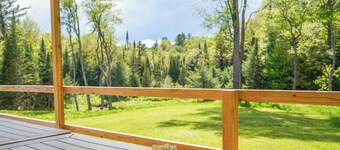 Cozy 3 Bedroom Cabin in the Adirondack Foothills