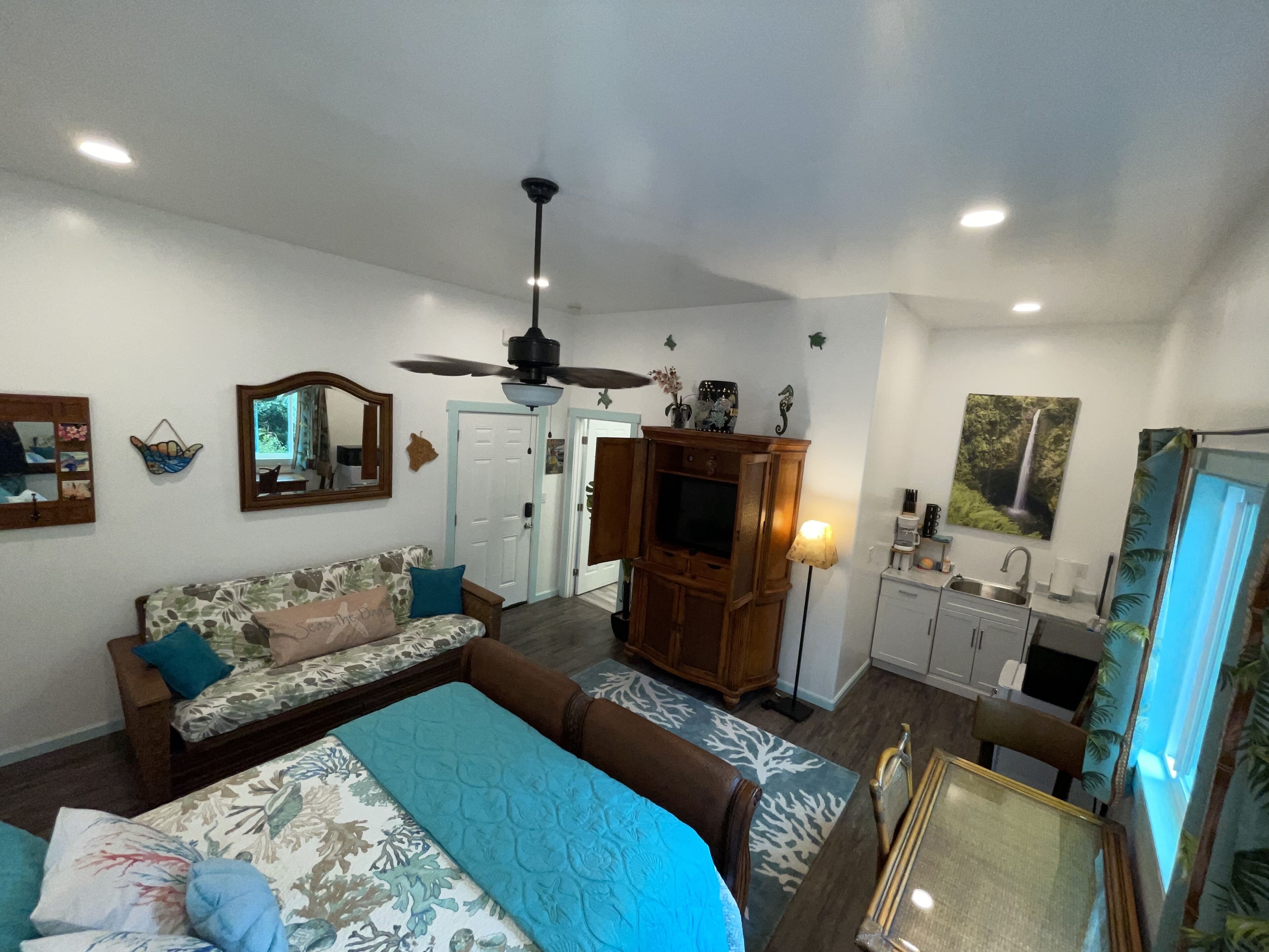 Kuleana Green Cottage with pool 30 min. from Volcano Nat'l Park!