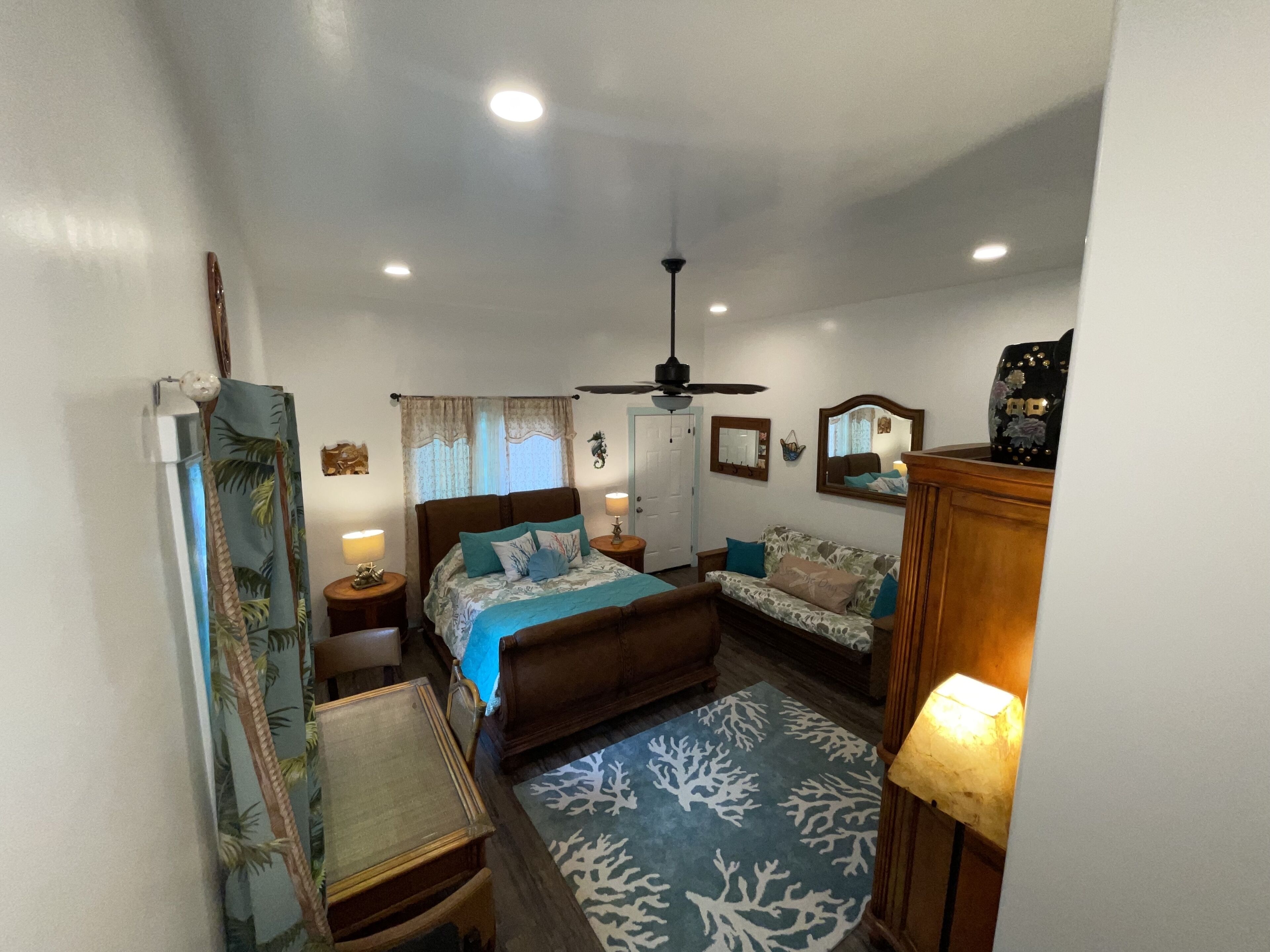 Kuleana Green Cottage with pool 30 min. from Volcano Nat'l Park!