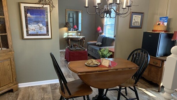 Dining - The Cottage @ Rebel's Run Afton Mountain (Afton)