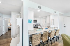 Fridge, microwave, oven, stovetop - Sandcastle Condominiums Unit 113 (Port Aransas)