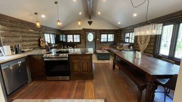 Fridge, oven, dishwasher, coffee/tea maker