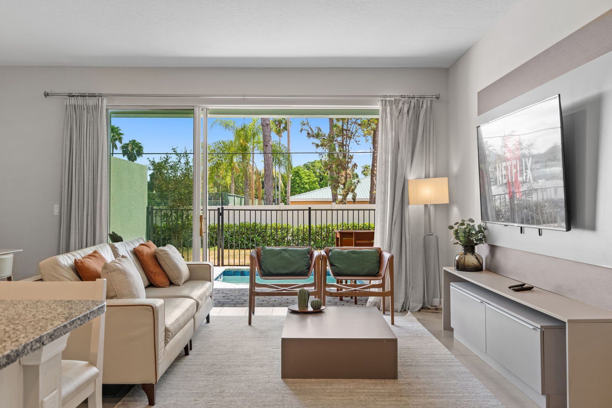 Télévision, espaces bureaux