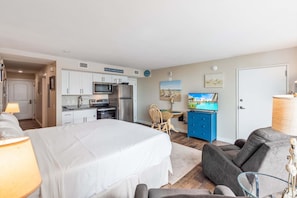 1 bedroom, WiFi, bed sheets - Sandcastle Condominiums Unit 117 (Port Aransas)