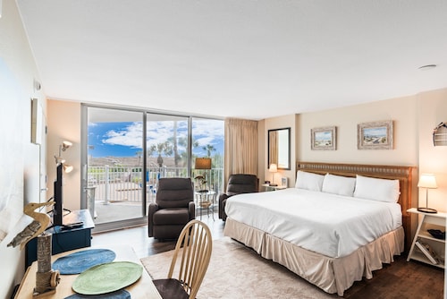 Sandcastle Condominiums Unit 117