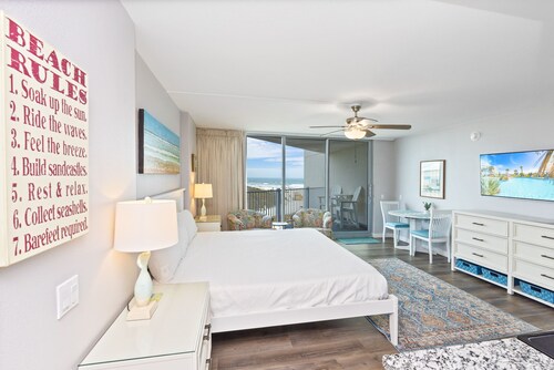 Sandcastle Condominiums Unit 202