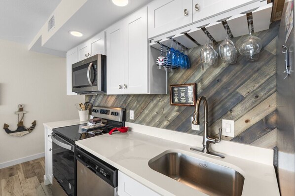 Fridge, microwave, oven, stovetop - Sandcastle Condominiums Unit 317 (Port Aransas)