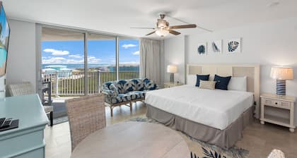 Sandcastle Condominiums Unit 428