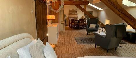 1 chambre, fer et planche à repasser, Internet gratuit