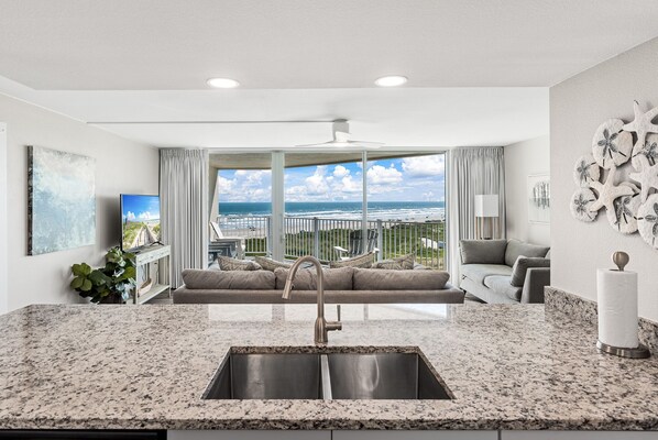 Flat-screen TV - Sandcastle Condominiums Unit 509 (Port Aransas)