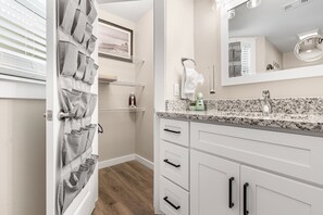 Shower, hair dryer, towels - Sandcastle Condominiums Unit 511 (Port Aransas)