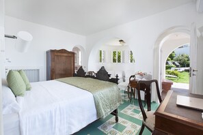 6 Schlafzimmer, Bügeleisen/Bügelbrett, kostenloses WLAN