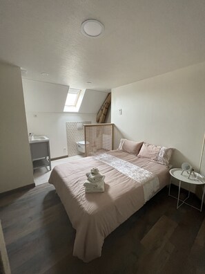 3 habitaciones, wifi gratis y ropa de cama 