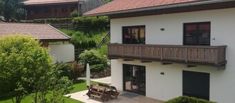 Ferienwohnung Uebler - Large vacation apartment near the lake