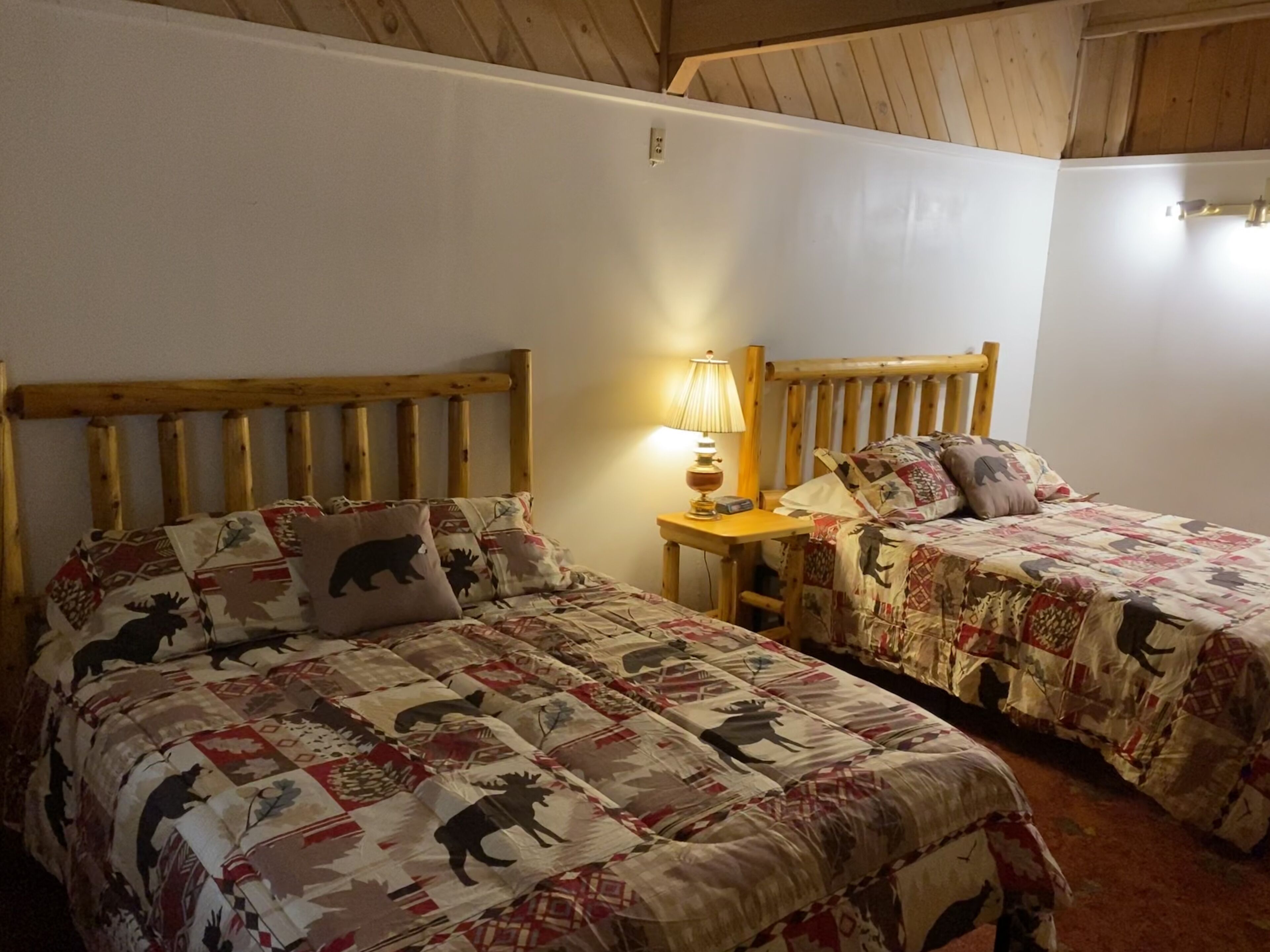 Cabin 11 Lakefront Family/Pet Friendly Fishing Dock Beach Resort Amenities!