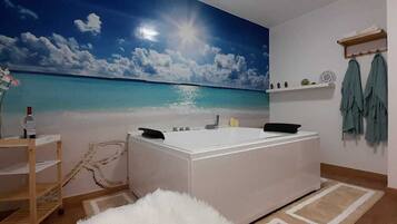 Ensemble douche/baignoire, baignoire Ă jets, sĂšche-cheveux, bidet