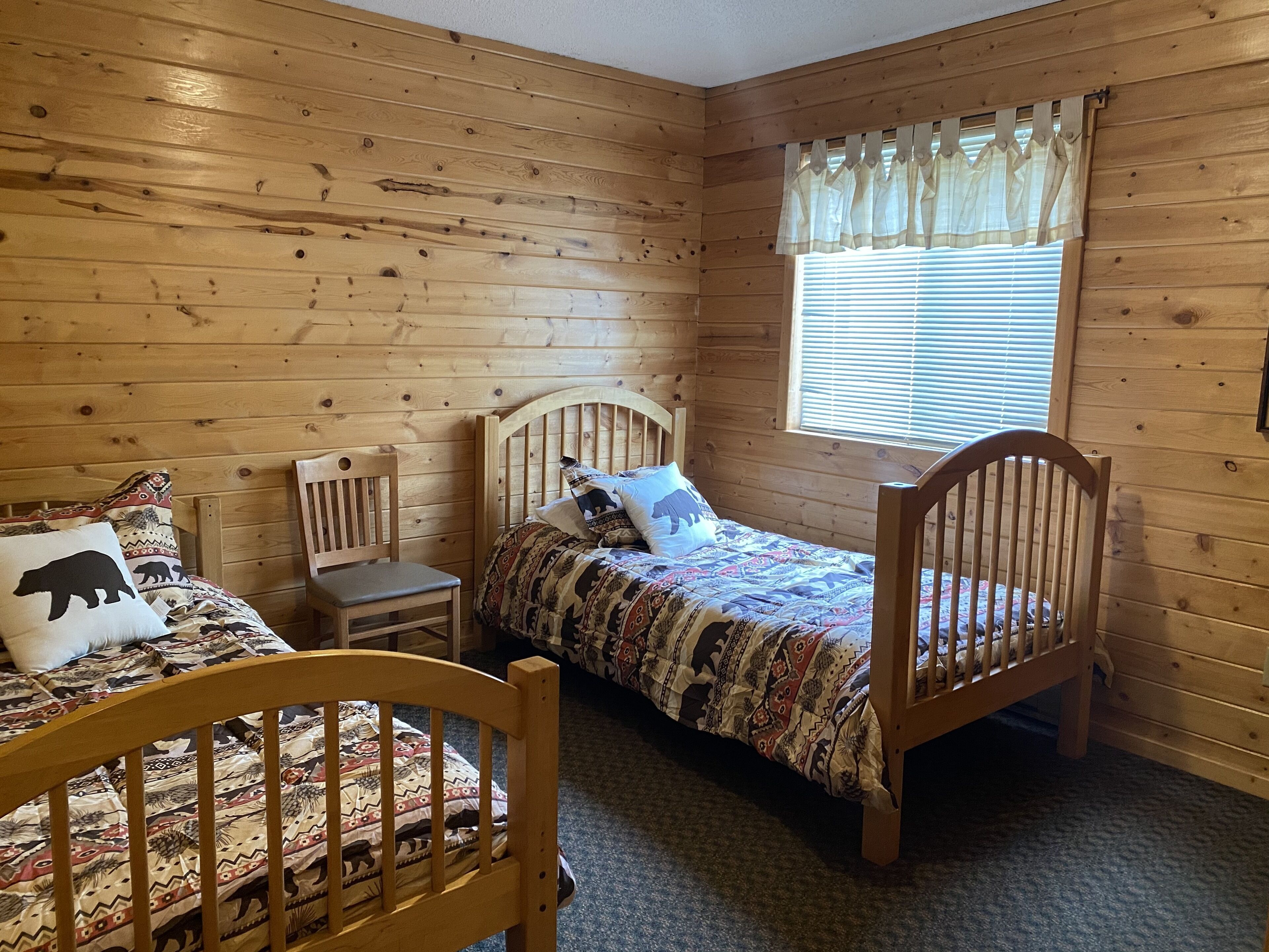 Cabin 9 Lakefront Family/Pet Friendly Fishing Resort Dock Beach Resort Amenities