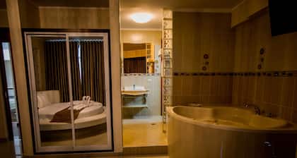 Joneya Hotel
