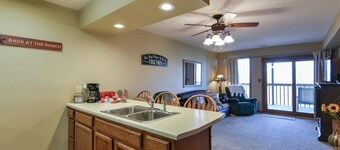 Westcreek Ranch - No Stairs!