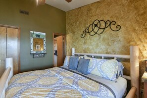 2 bedrooms, desk, iron/ironing board, travel cot