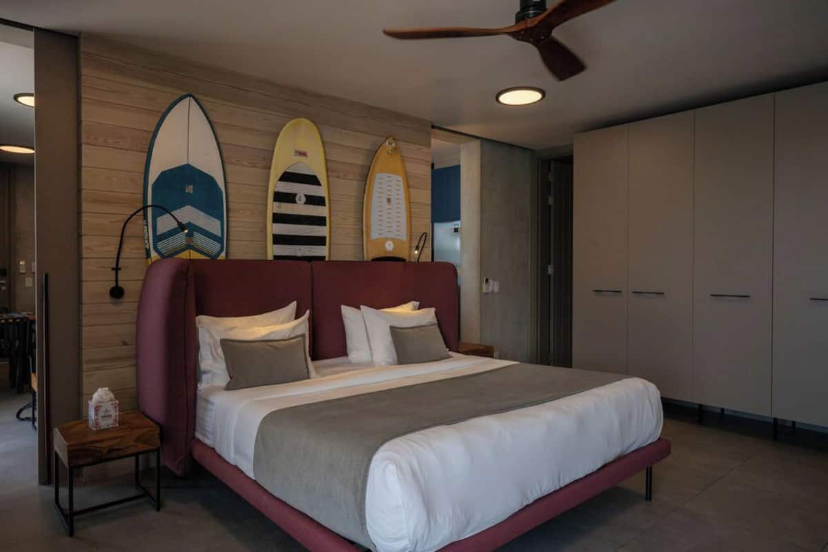 Suite, vista al océano | Ropa de cama de alta calidad y caja de seguridad en la habitación