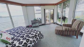 4 Schlafzimmer, Bügeleisen/Bügelbrett, kostenloses WLAN, Bettwäsche